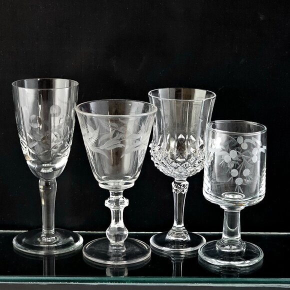Decorative Cut Glass Liquor Cocktail Cordial Glasses (4) Collection mismatched - Picture 3 of 8